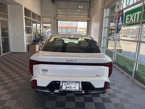 2025 Kia K4 GT-Line