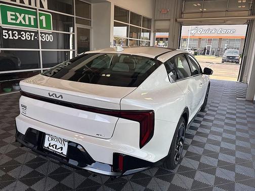 2025 Kia K4 GT-Line