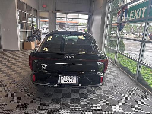 2025 Kia K4 GT-Line