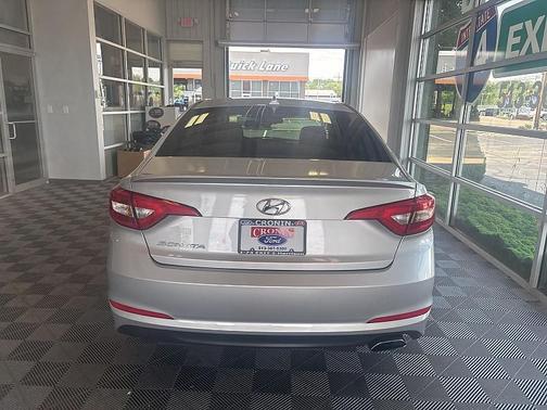 2017 Hyundai SONATA SE