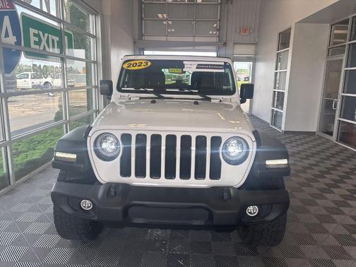 2023 Jeep Wrangler Sport