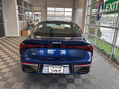 2025 Kia K5 EX