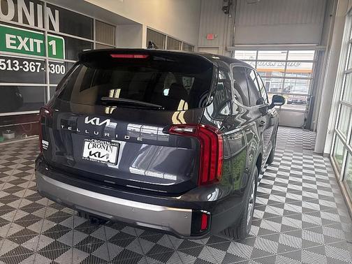 2025 Kia Telluride LX