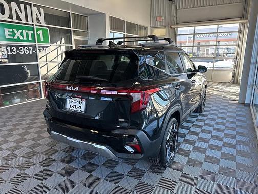 2025 Kia Seltos SX