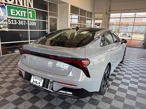 2025 Kia K5 GT-Line