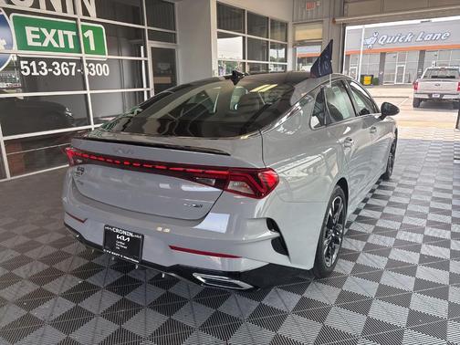 2022 Kia K5 GT-Line