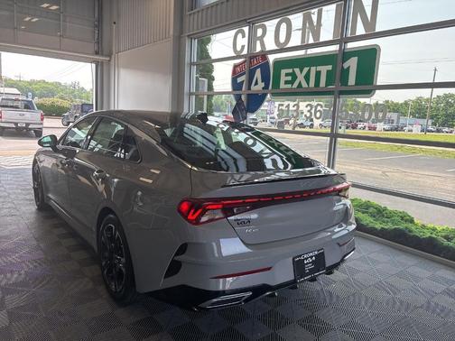 2022 Kia K5 GT-Line