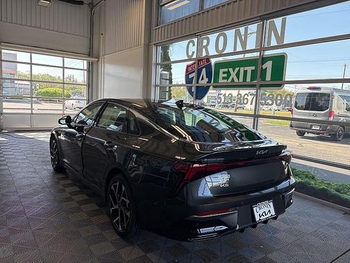 2025 Kia K5 EX