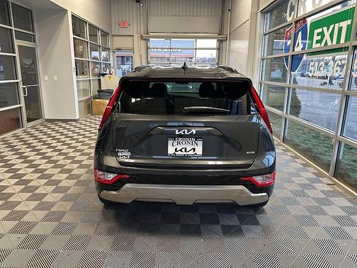 2025 Kia Niro EX Touring