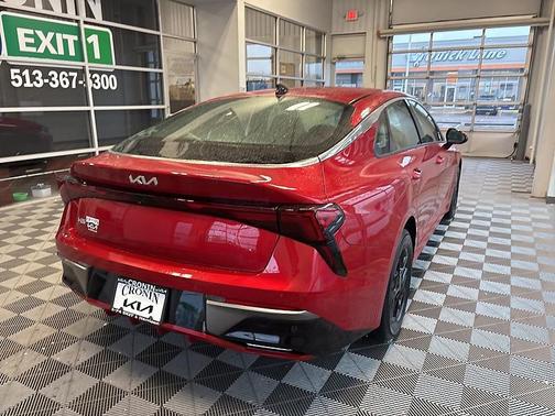 2025 Kia K5 LXS