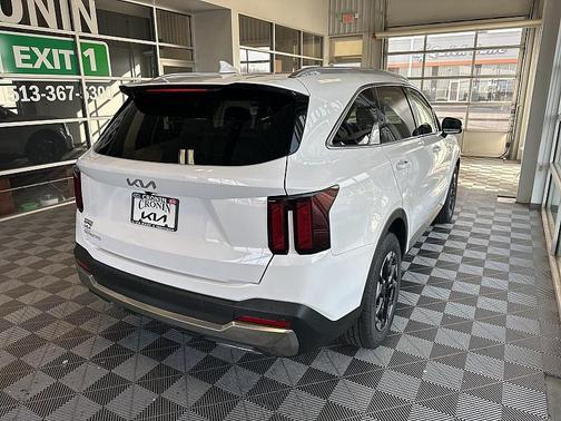2025 Kia Sorento S