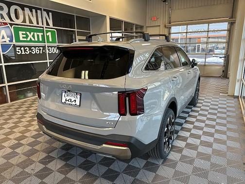 2025 Kia Sorento EX