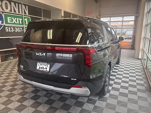 2025 Kia Carnival Hybrid EX