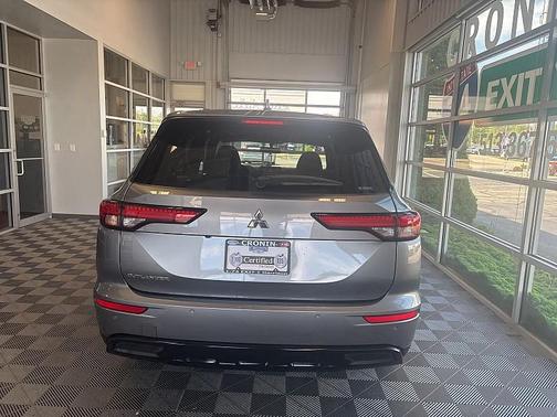 2022 Mitsubishi Outlander Black Edition