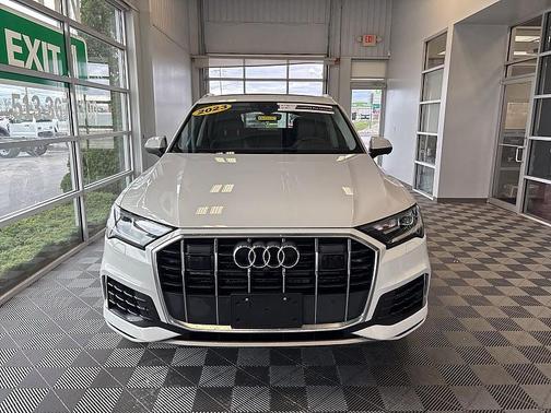 2023 Audi Q7 55 Premium Plus