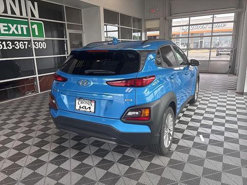 2020 Hyundai KONA SEL Plus