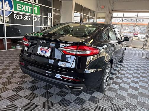 2020 Ford Fusion SE