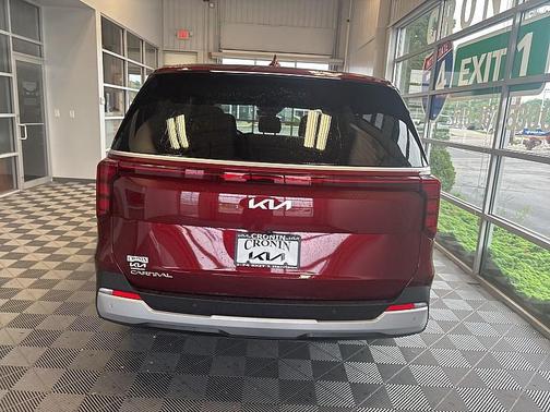 2025 Kia Carnival LXS