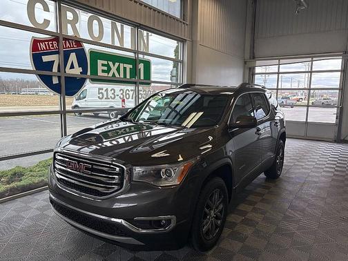 2019 GMC Acadia SLT-1