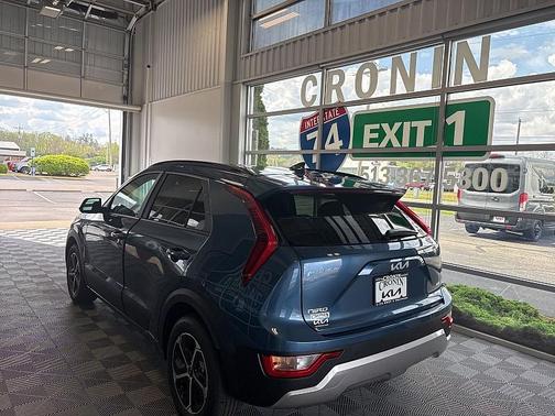 2025 Kia Niro EX