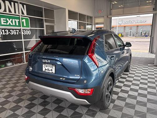 2025 Kia Niro EX