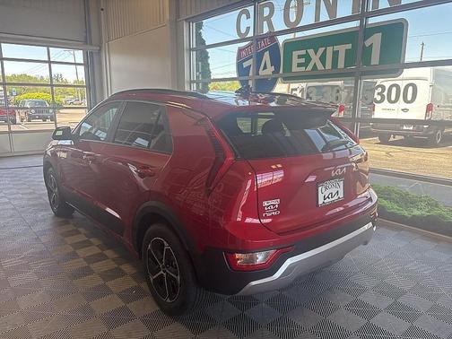 2025 Kia Niro EX