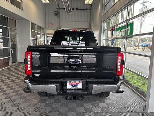 2024 Ford F-350 Lariat Super Duty
