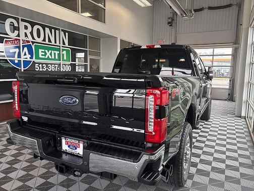 2024 Ford F-350 Lariat Super Duty