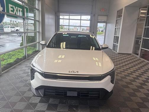 2025 Kia K4 LX