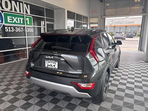 2025 Kia Niro LX