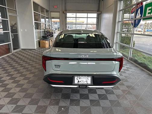2025 Kia K4 EX