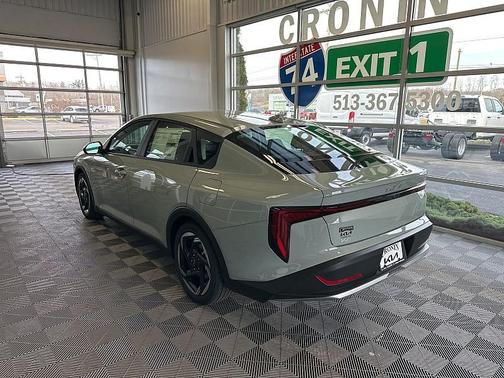 2025 Kia K4 EX