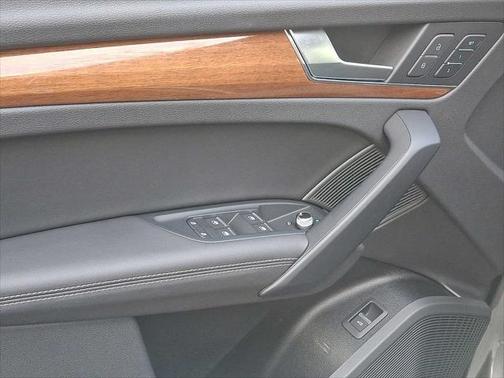 2023 Audi Q5 Premium Plus 45 TFSI S line quattro