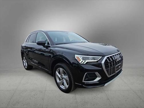 2022 Audi Q3 Premium Plus 40 TFSI quattro Tiptronic