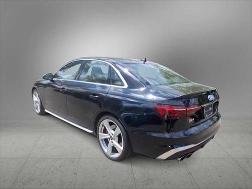 2022 Audi S4 Premium Plus TFSI quattro Tiptronic