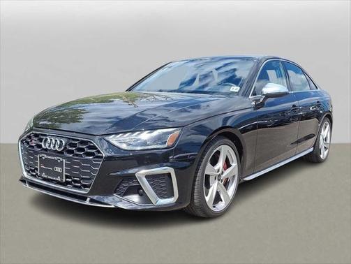 2022 Audi S4 Premium Plus TFSI quattro Tiptronic