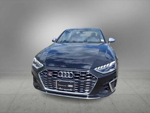 2022 Audi S4 Premium Plus TFSI quattro Tiptronic