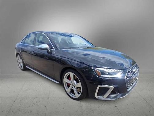 2022 Audi S4 Premium Plus TFSI quattro Tiptronic