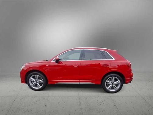 2022 Audi Q3 Premium Plus 45 TFSI S line quattro Tiptronic