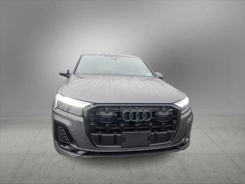 2025 Audi Q7 Premium 45 TFSI quattro Tiptronic