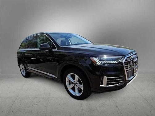 2024 Audi Q7 Premium Plus 45 TFSI quattro Tiptronic