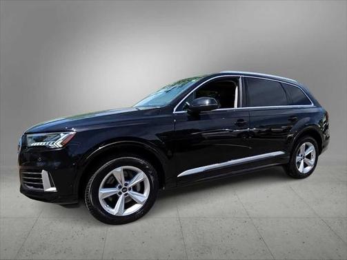 2024 Audi Q7 Premium Plus 45 TFSI quattro Tiptronic