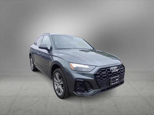 2025 Audi Q5 Premium 45 TFSI S line quattro