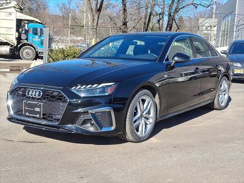2023 Audi A4 Premium 45 TFSI S line quattro S tronic