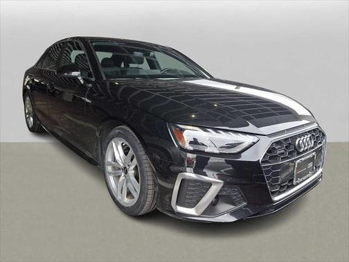 2023 Audi A4 Premium 45 TFSI S line quattro S tronic