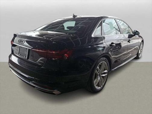 2023 Audi A4 Premium 45 TFSI S line quattro S tronic