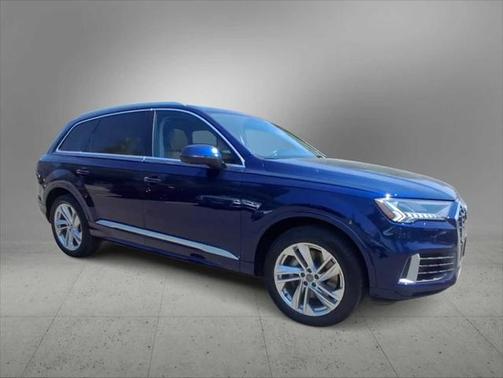 2021 Audi Q7 Premium Plus 55 TFSI quattro Tiptronic