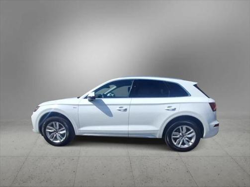 2023 Audi Q5 Premium 45 TFSI S line quattro