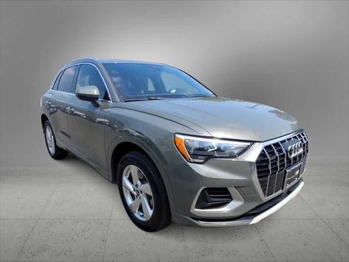 2022 Audi Q3 Premium 40 TFSI quattro Tiptronic