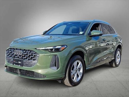 2025 Audi Q5 Premium TFSI quattro S tronic